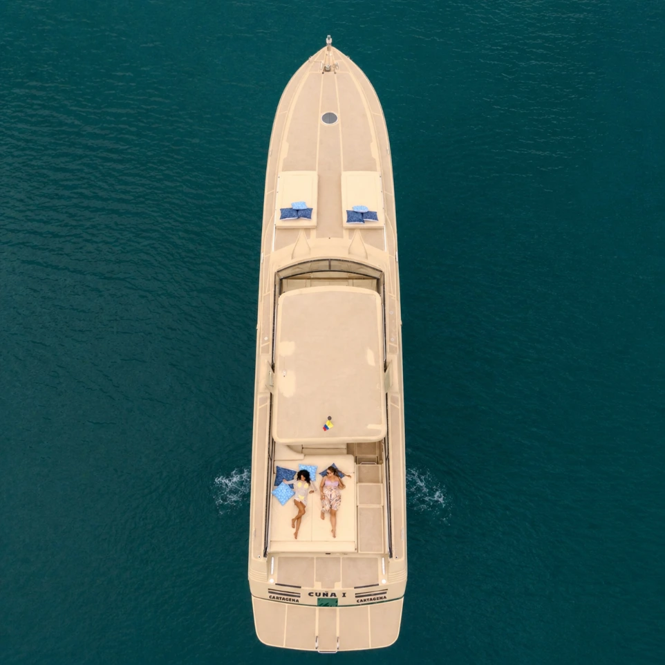 Cuna Private Yacht Experience by Millan Experiences