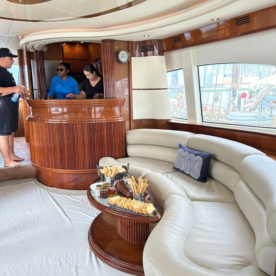 Star Land Private Yacht Experience by Millan Experiences