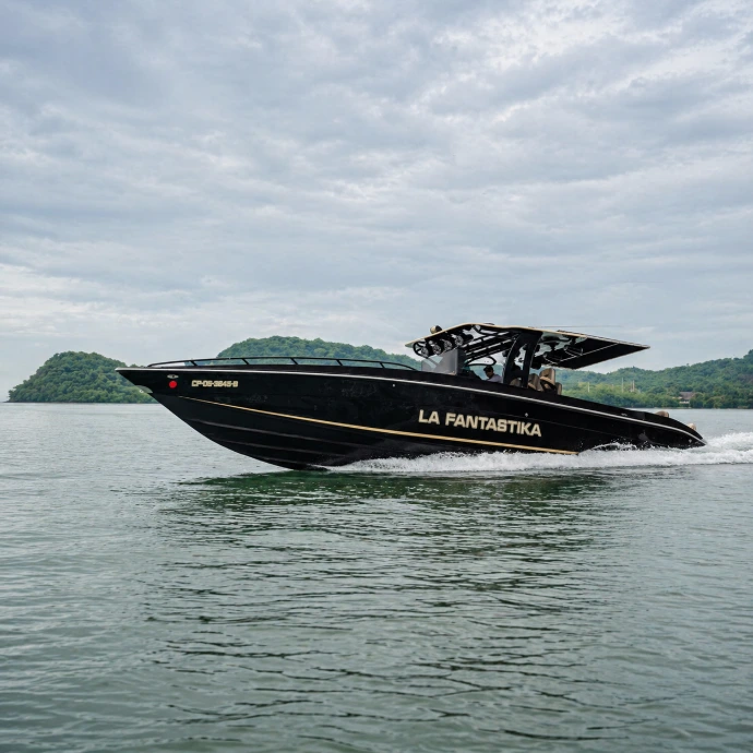 Speedboats in Cartagena by Millan Experiences