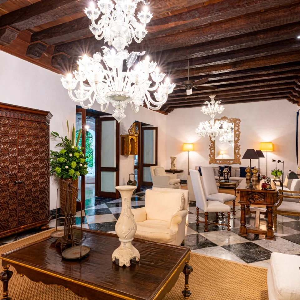 Casa Clinton Luxury Villa by Millan Experiences